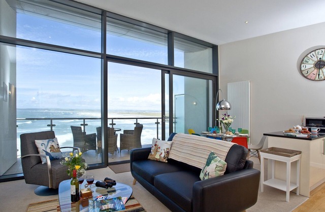 Sunset Bay - 31 Horizon View