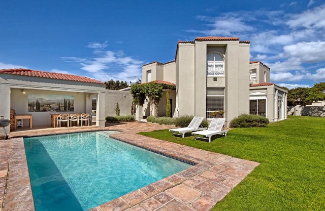 Sunset Beach Villa at 31