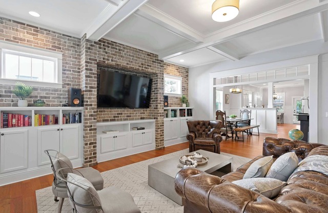 Sunset Bungalow with hot tub - 6ppl