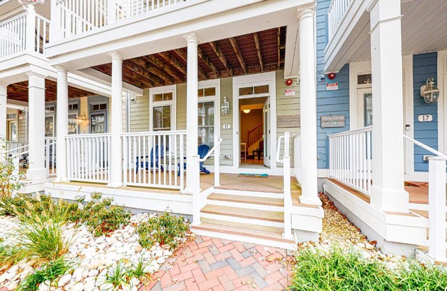 Sunset Island - 15 Beach Walk