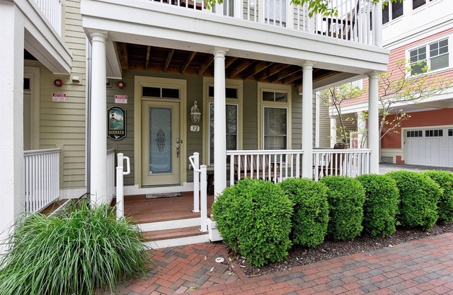 Sunset Island 32 Island Edge Drive