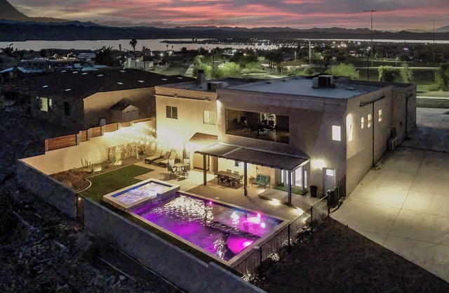 Sunset Oasis 7 Bedroom Family