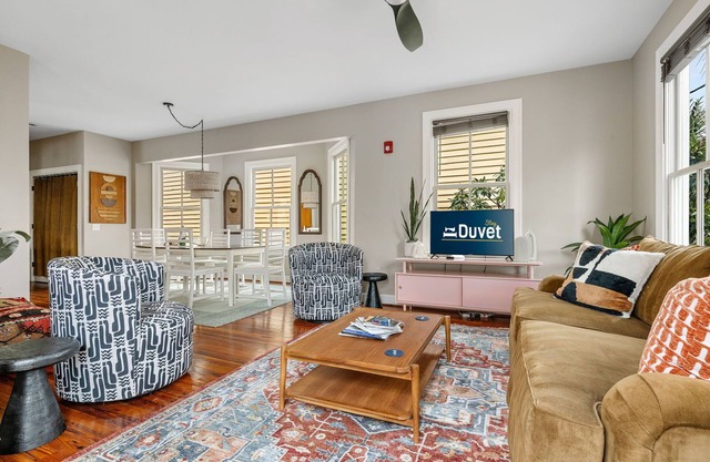 Sunset Suite Serenity: Your Rooftop Haven