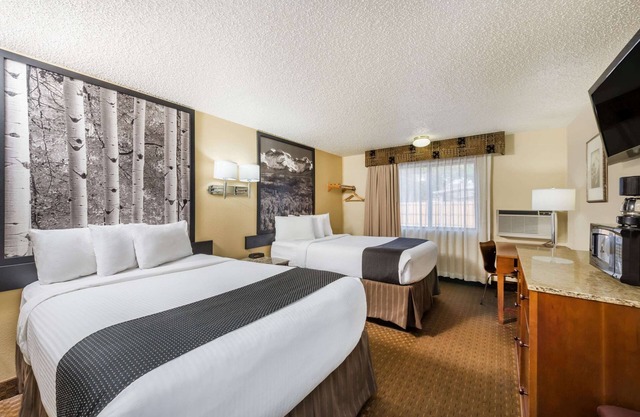 Super 8 by Wyndham Canon City