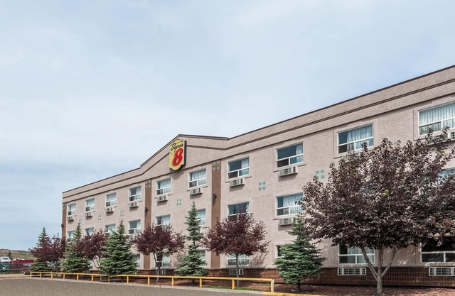 Super 8 by Wyndham Edmonton/West