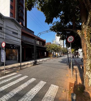 Super Central - Fácil acesso a tudo - TownHouse