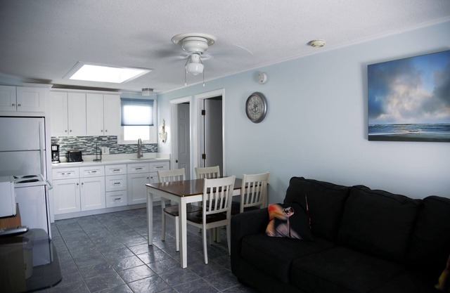 Super Clean 2 Bedroom Cottage