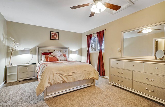 Super Cute & Nice Home of Yours in Madison Hts, MI