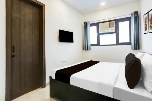 Super Hotel O A K Residency