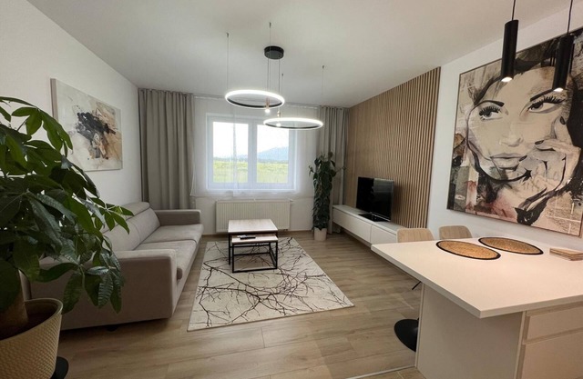 Superb 1-bedroom apartment in Poprad with stunning mountain views