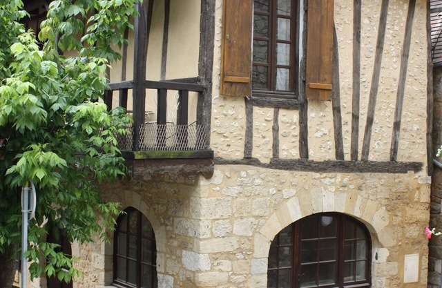 Superb 14th Century Historic House with 2 large bedrooms sleeps 6 guests