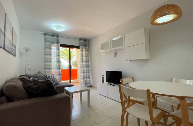 Superb 2-bedroom apartment with WiFi in Los Cristianos