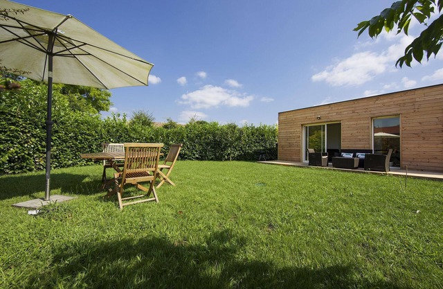 superb 3-bedroom patio villa, furnished with 3-star tourism, 8km from the ocean