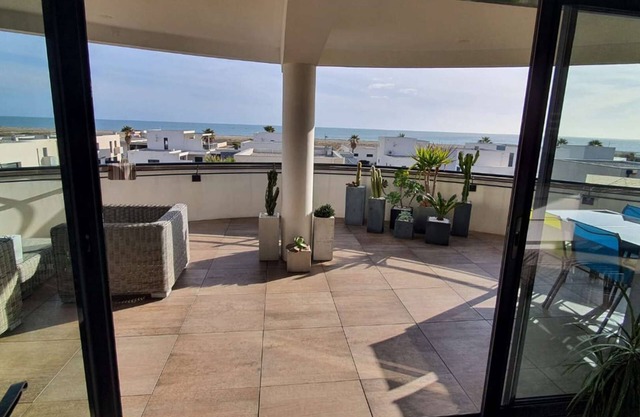 Superb apartment 100 m from the beach swimming pool and sea view 4ODYS304C