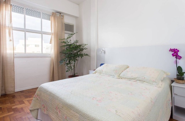 Superb location. Ipanema 250m from the sand