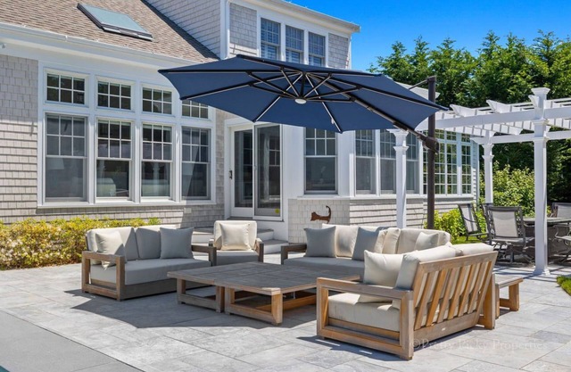 Superb Luxury Home in Chatham with New Heated Salt Water Pool: 023-CJ