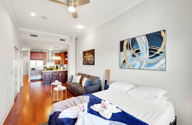 Superb Studio with Gym & Rooftop Pool in NoLibs