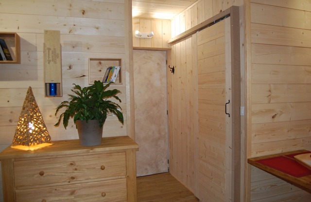 Superb T3 riverside apartment near Annecy