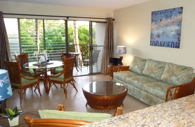 Superior 1 Bed Bright decor Part ocean view King Bed No risk of zoning change