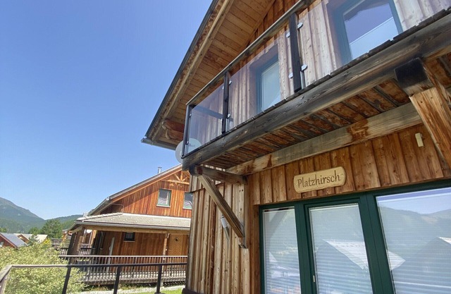 Superior Chalet # 31 with IR-Sauna & Whirlpool bath