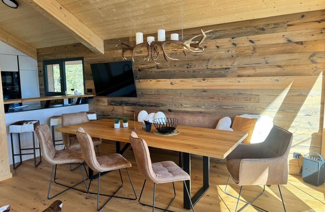 Superior Chalet # 42a with Sauna & Hot Tub