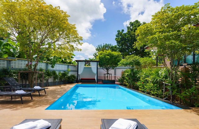 Superior single bedroom house