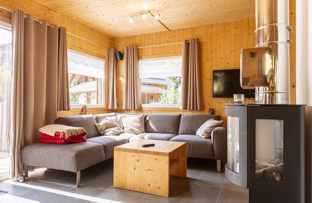 Superior vacation home # 19 with IR sauna & whirlpool/vacation village Murau