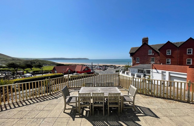 Surf View - 3 bed | Pets* | Amazing Sea Views