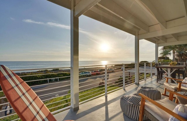 Surf View Bungalow with Outstanding Ocean Views!