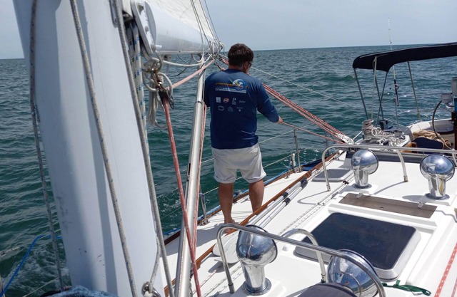 SV-Legacy: 42' Sailing Yacht on Cape Hatteras