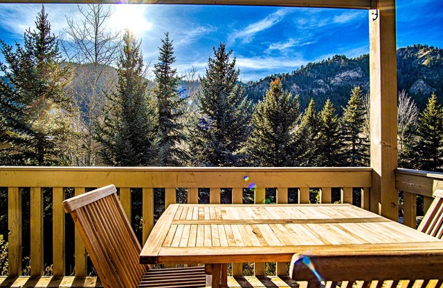 SV109 - Walk to Lifts & Town - Hot Tub & Pool