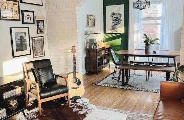 Swanky Retreat - Mins to Everything