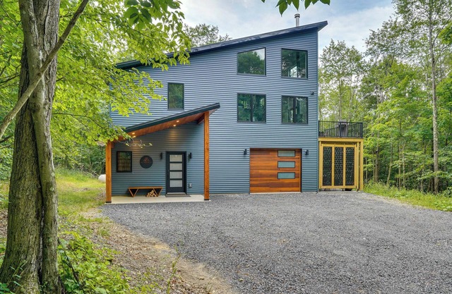 Swanton Retreat w/Game Room, Hot Tub & Trails!