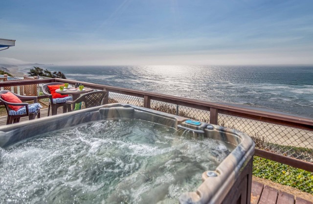 Sweet, Accessible Retro Beach Cottage w/Fenced Yard, Ocean Views from Hot Tub!