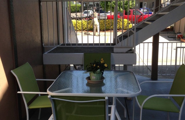 Sweet Breeze Inn