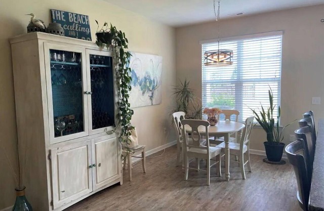 Sweet Dreamin' Stylish townhome all your own!