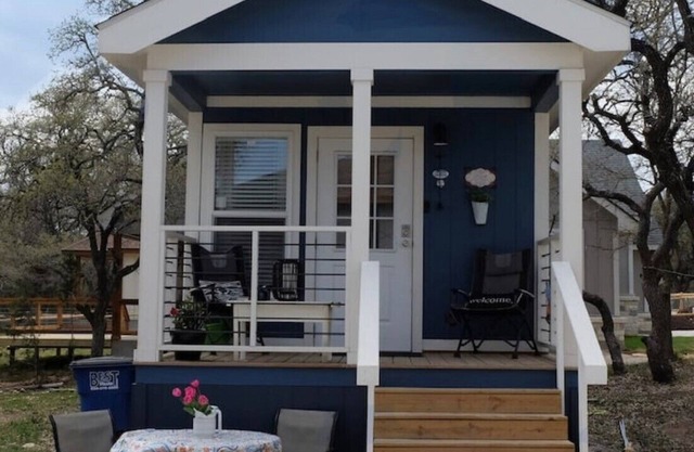 Sweet Ginger Cottage