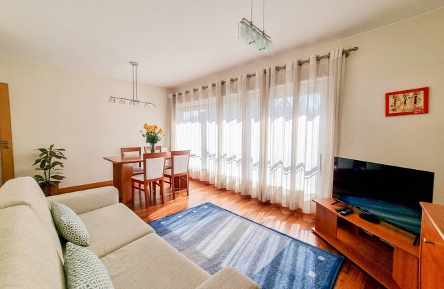 Sweet Living Viana - City Centre Apt with Garage