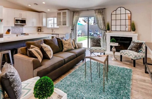 SWEET RETREAT SCOTTSDALE: HEATED POOL + POOL TABLE + MORE