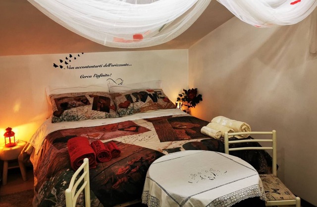 sweet room 2/3 beds (double bed + single bed) with private bathroom