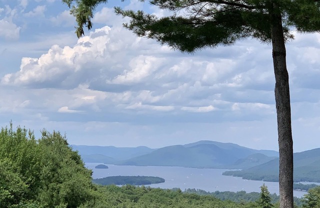 Swim, Golf, Ski, Stay!. Meant2B@Lake George has it all!