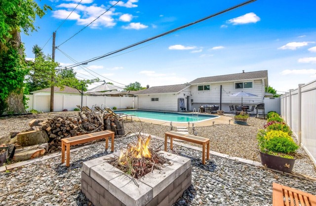 Swim & Relax: Pool, Hot Tub & Renovated! HomeHop