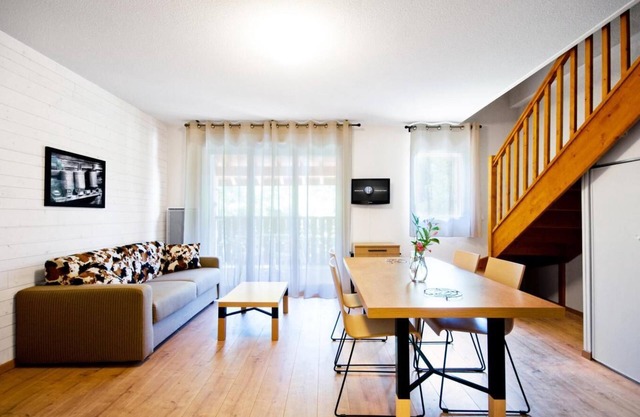 Swimming pool, terrace, balcony, parking, tv, ski locker, 30m², Ax-Les-Thermes