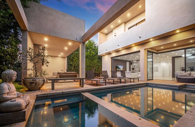 Sycamore Luxury Villa