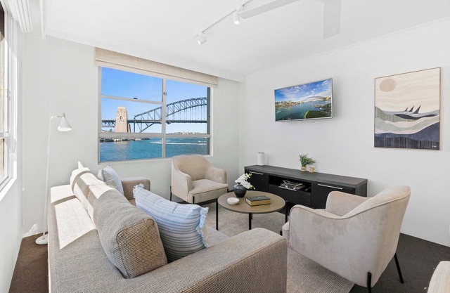 Sydney Harbourside Apartment