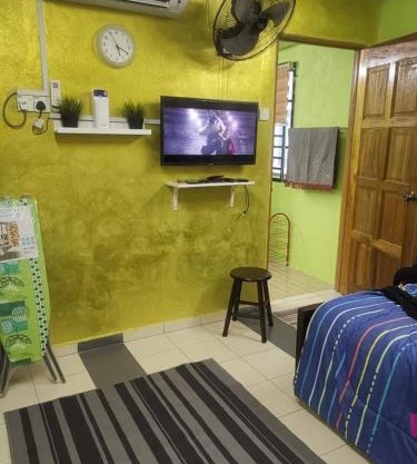Syedeyina Roomstay