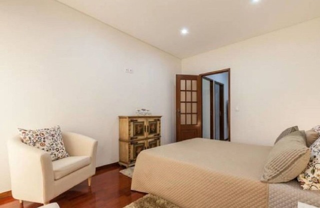 T0 + 1 (cosyhome) Barnabas Apartement