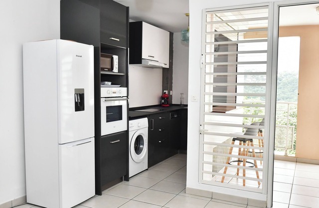 T2 Furnished for Rent - Ideally located with view between Pitons & Sea