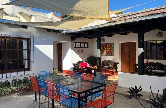 T2-House 10 guests 3 blocks away from central park
