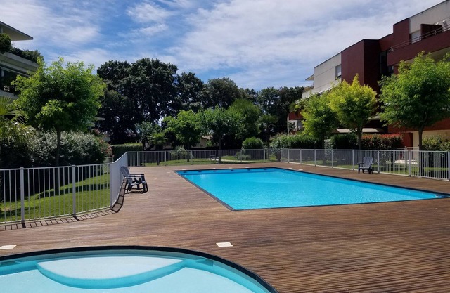T2 in beautiful park in Montpellier 15 min from the beach